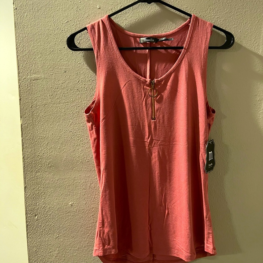 Short sleeve top